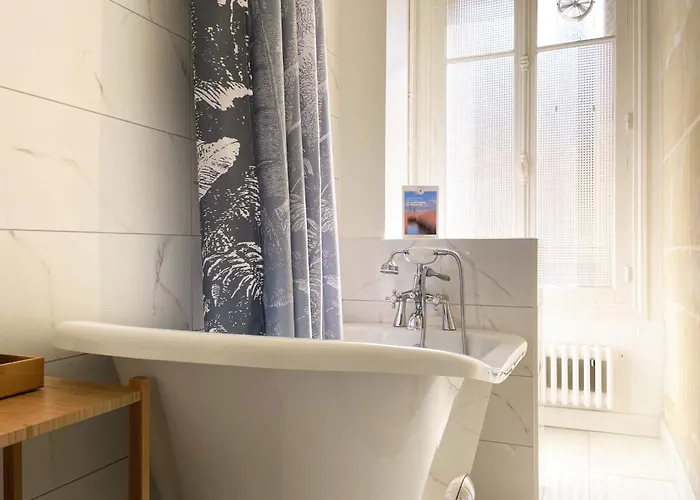 Le Vertigo - Standing - Proche Mairie דירה *